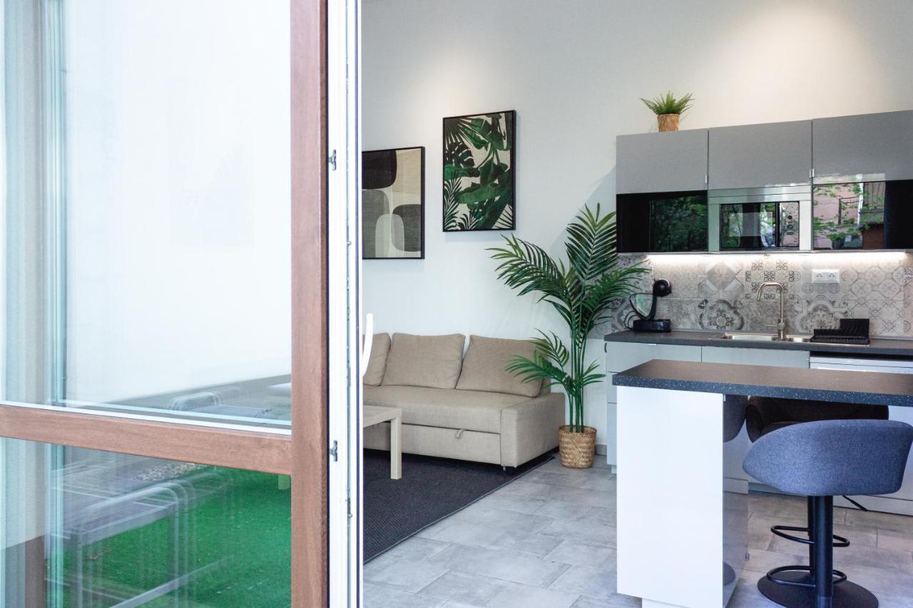S18 "Garden In The City" Apartment Budapeste Exterior foto